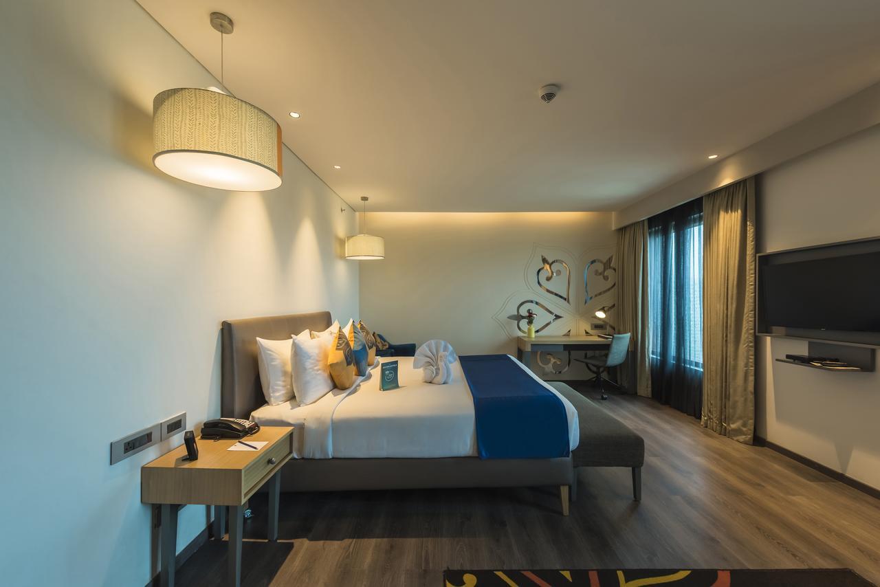 Grand Mercure Mysore - An Accor Brand Buitenkant foto A room at the hotel