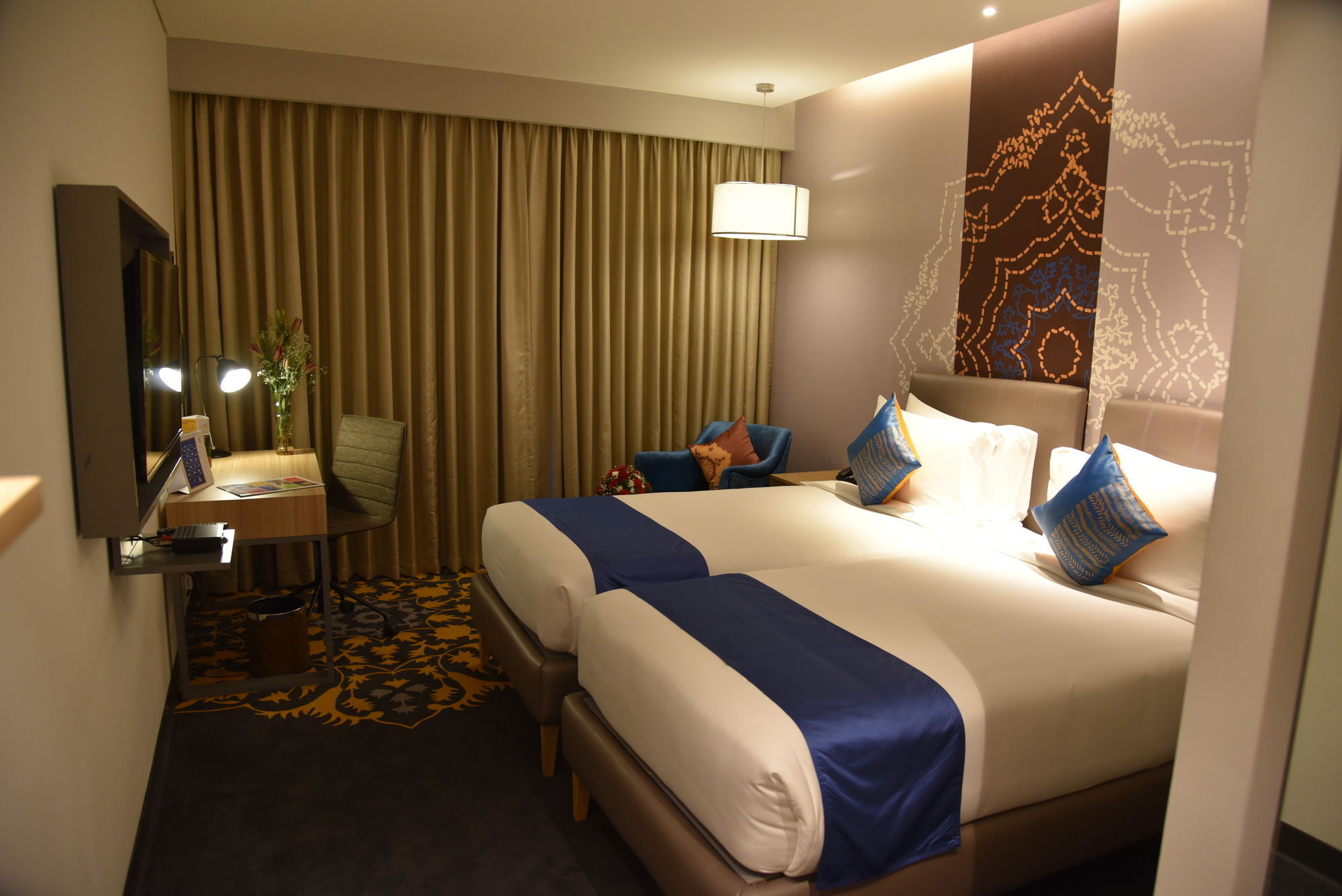 Grand Mercure Mysore - An Accor Brand Buitenkant foto Deluxe room